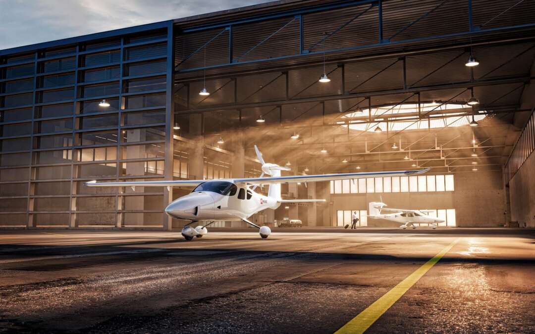 FlyOnE to Acquire 30 Electric Aircraft from Swiss Manufacturer Smartflyer